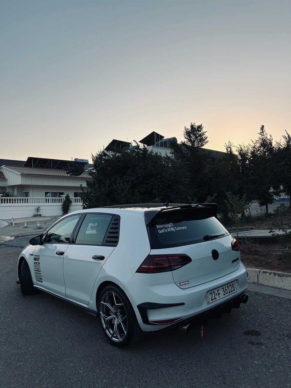 بِسْمِ اللَّـهِ الرَّحْمَـٰنِ الرَّحِيمِ

Golf GTIs 2017  🔥✈️ 



چامرخ و نیو دەرگای سبوخ ٢ pdr بچوکیش 

پێش و پشتی کەپسە 

ڕادێتە بیلادی بە شەرت حەماوە

یەک دینار مەسرەفی تێدا نیە

تازە ڕونیشی گۆڕاوە

١١٠٠٠٠هەزار ڕۆیشتوە   

………..

داون پایپ 

سیتەمی گزۆزی AK-47 خۆشترین سەوتی لە سەرە

بەرمەجەی سوکان یەک فڕە  

باک فایەر

لانج کۆنتڕۆل 

بەرمەجەی ٣ ماپ 

Stage 1+🔥🔥

تایە و ویلی نوێ و دەگمەنی لەسەرە 

داوای ١٣٢ لێدەکەم مەجالی تێدایە 

شوێن/ هەولێر-کۆیە 

***********
