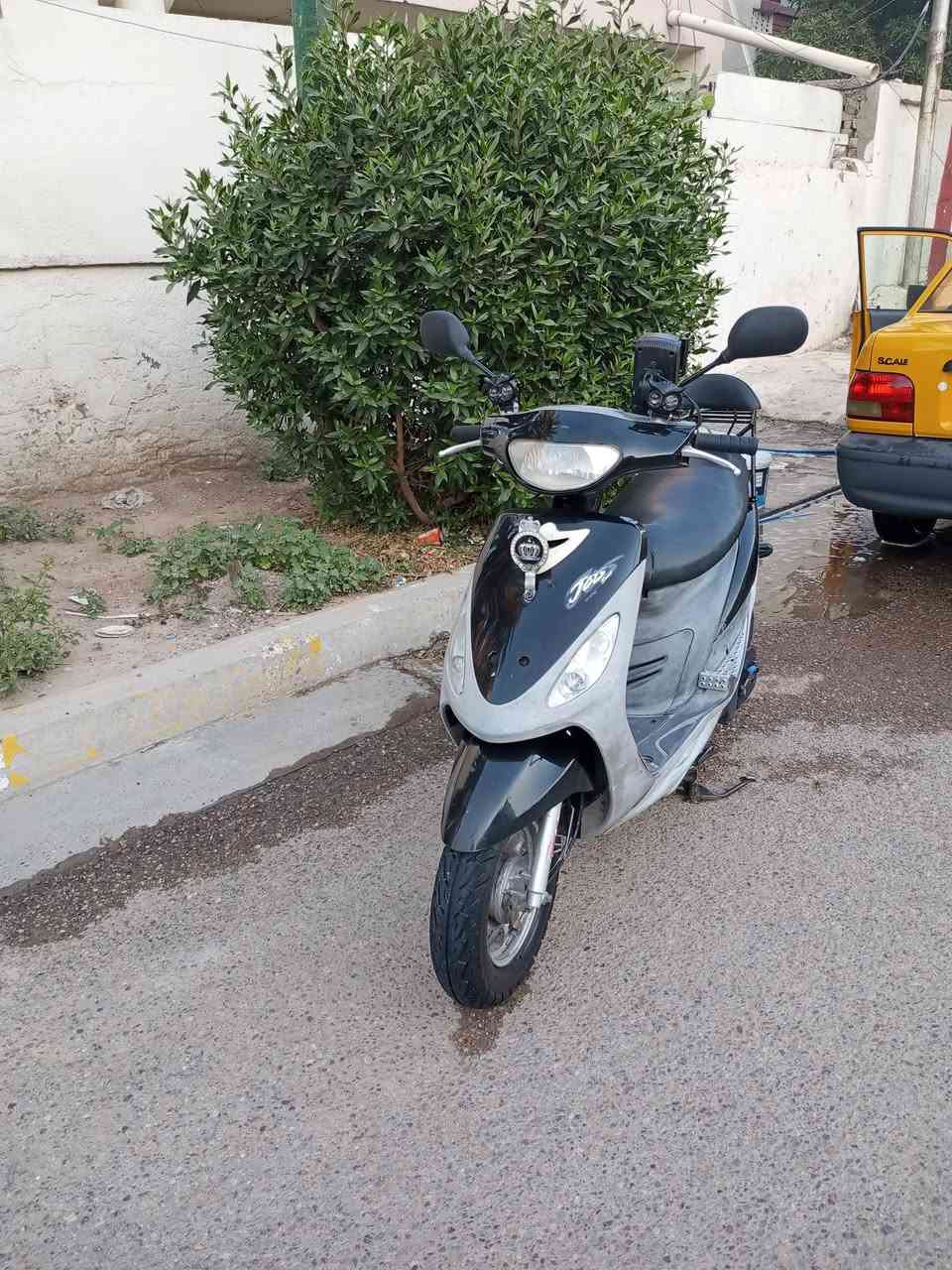 منغولي ختم واحد محرك مامفتوح مابيها نص برغي نكره سلف اشاير امبي ثري الدراجه تعبان عليها السعر 650بغداد الكماليه ***********
