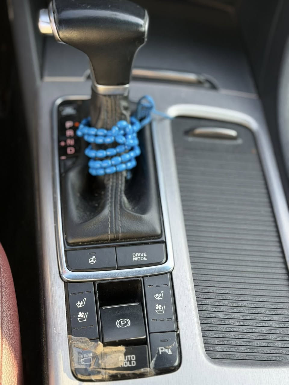 السلام عليكم اوبتيما 2016 جيتي لاين مواصفات الجيتي لاين المتخلص فول فول للاخير بدون ضرر وارد خليجي فقط بارد بل هلال الخلفي ومنزل صورته باقي السياره كفاله عامه وين متريد تفحص كير محرك ما مفتوح ماشيه 128 حقيقي مواصفات:
1️⃣سقف بانورامي
2️⃣دخول ذكي 5بصمات
3️⃣ رادارات كامرا 360درجه 
4️⃣ مري قلاب+شفط
5️⃣ شاشه كبيره
6️⃣ تدفئه+تبريد كشنات حتى الخلفيه
7️⃣ هاند بريك بصمه
8️⃣ اوتو هولد
9️⃣ كشنيين كهرباء+خزن
🔟بردات بلادي
وبعد وبعد هواي مواصفات مكان السياره تكريت وسعرها 158 وبيها مجال سنويه ب اسمي تحوليها فوري شكد عليها غرامات ينقص من سعر السياره وبدون كلام ماله داعي اذا عاجبتك السياره اتصل او راسلني وخادم معجبك الكلام سمعنه كلمه طيبه وشكراً رقمي:*********** اتصال
***********واتساب فقط
