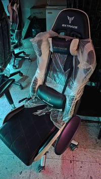 كرسي كيمنك نضافة ٩٥ ٪؜ مستعمل شي قليل اخو الجديد متوفر ١٠ كراسي السعر ...