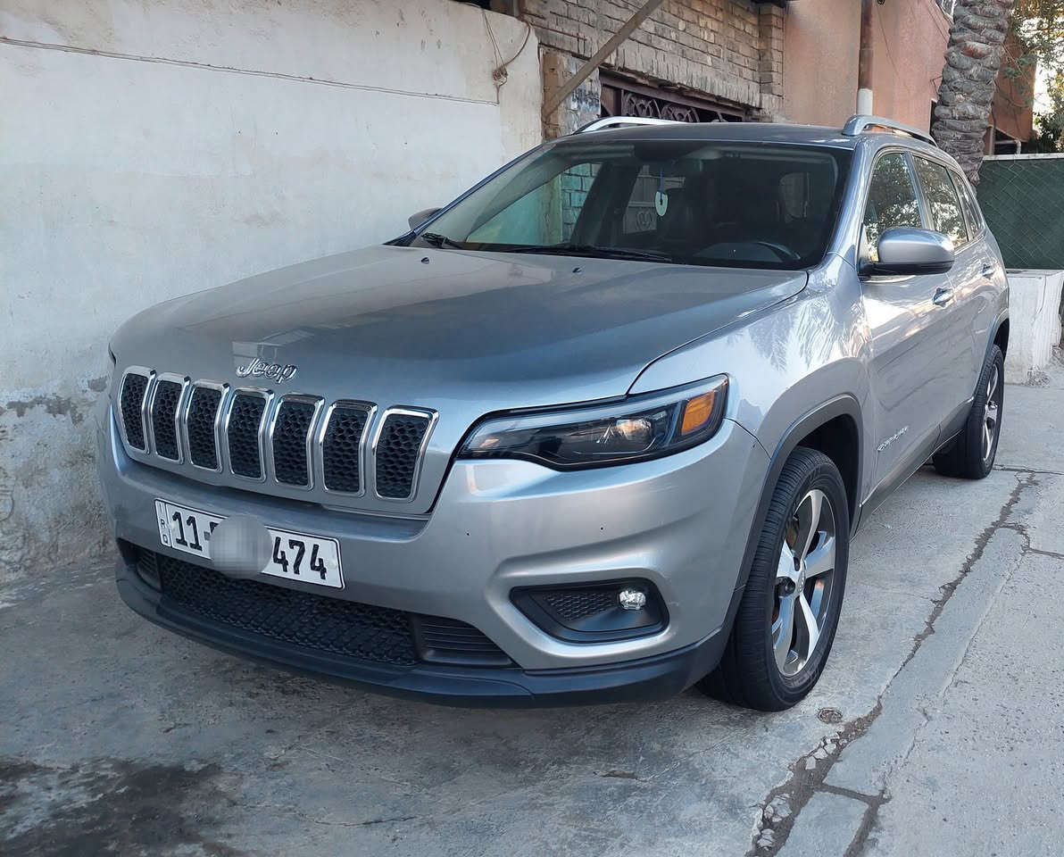 يا الله
جيب بزون لاتيدو
موديل 2019
4 سلندر مكينه 2400
ماشيه 67 الف كيلو متر
المواصفات نص فول
كشنات جلد / السايق كهرباء
تحكم ستيرن جهتين
قطعتين تبريد
نقطه عمياء + رادار خلفي
حساسات خلفيه + كامره دواره
توقف ذاتي + اشاير بالمري + هيتر
لايت زينون بلاد + ليد امامي خلفي
وبيها بعد هواي مواصفات
حادثها بنيد فقط بدون ايرباك
صور الحادث مرفقة مع الصور
مع رقم الشاصي 
مكينه كير تبريد كله على وضع الشركه
صدر جديد
باتري جديد
تخم تاير جديد
ويل حجم 18 كروم
عارضها 147 $ وبيها مجال بسيط
عنواني بغداد الدوره
للاستفسار ***********
واتس اب
غير متواجد عالفيس
