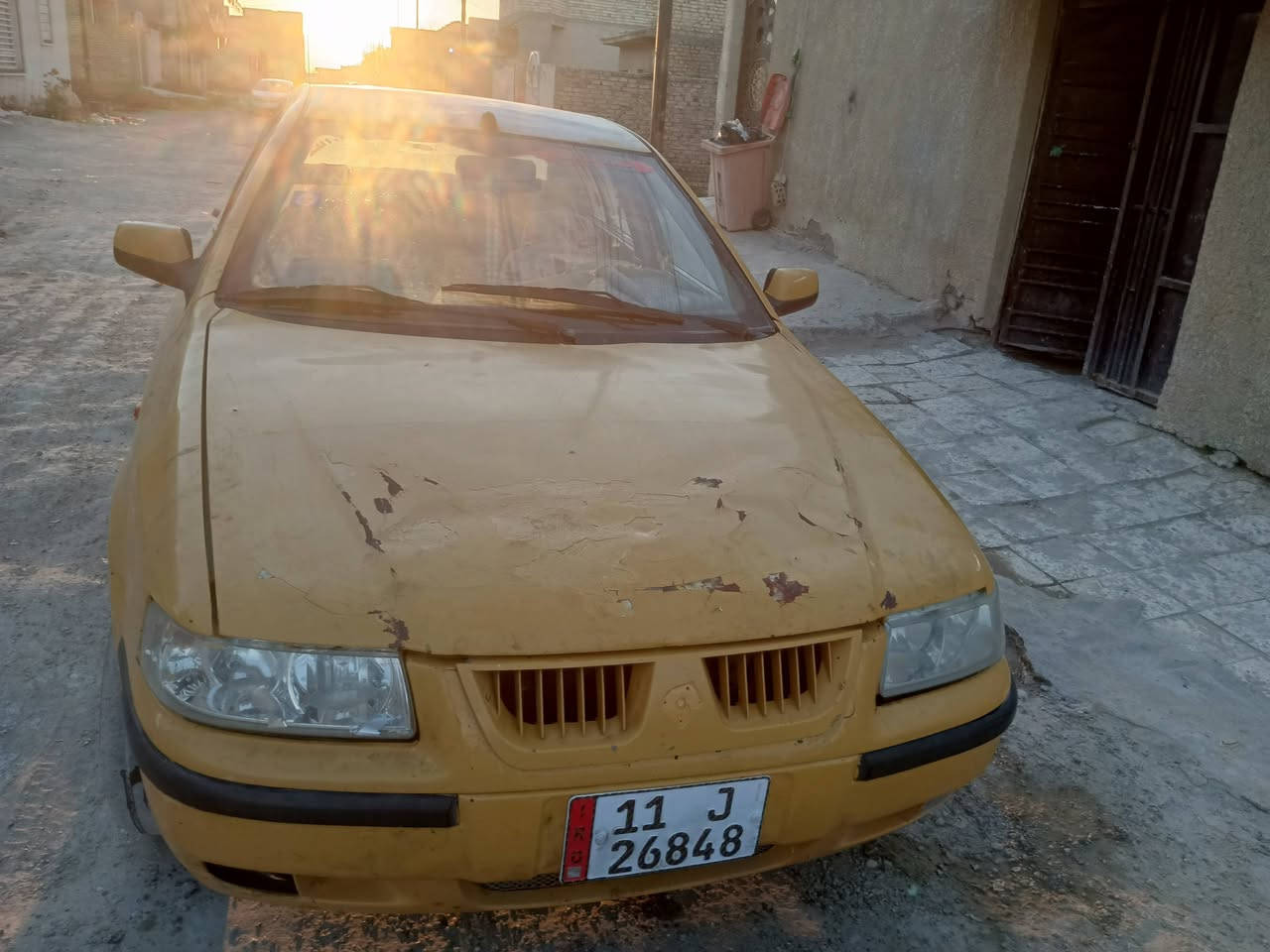 سمند 10بيع سريع مستعجل على بيعته بسمي رقم انكليزي بغداد سبع البور 15كير مكينيه هسه مجفته جديد بس بي خربطه والسيارة جاي تحمه ***********
