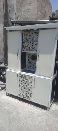 كاونتر وملحق بدون سنك للبيع للتواصل .على هذا الرقم 07775926814📞