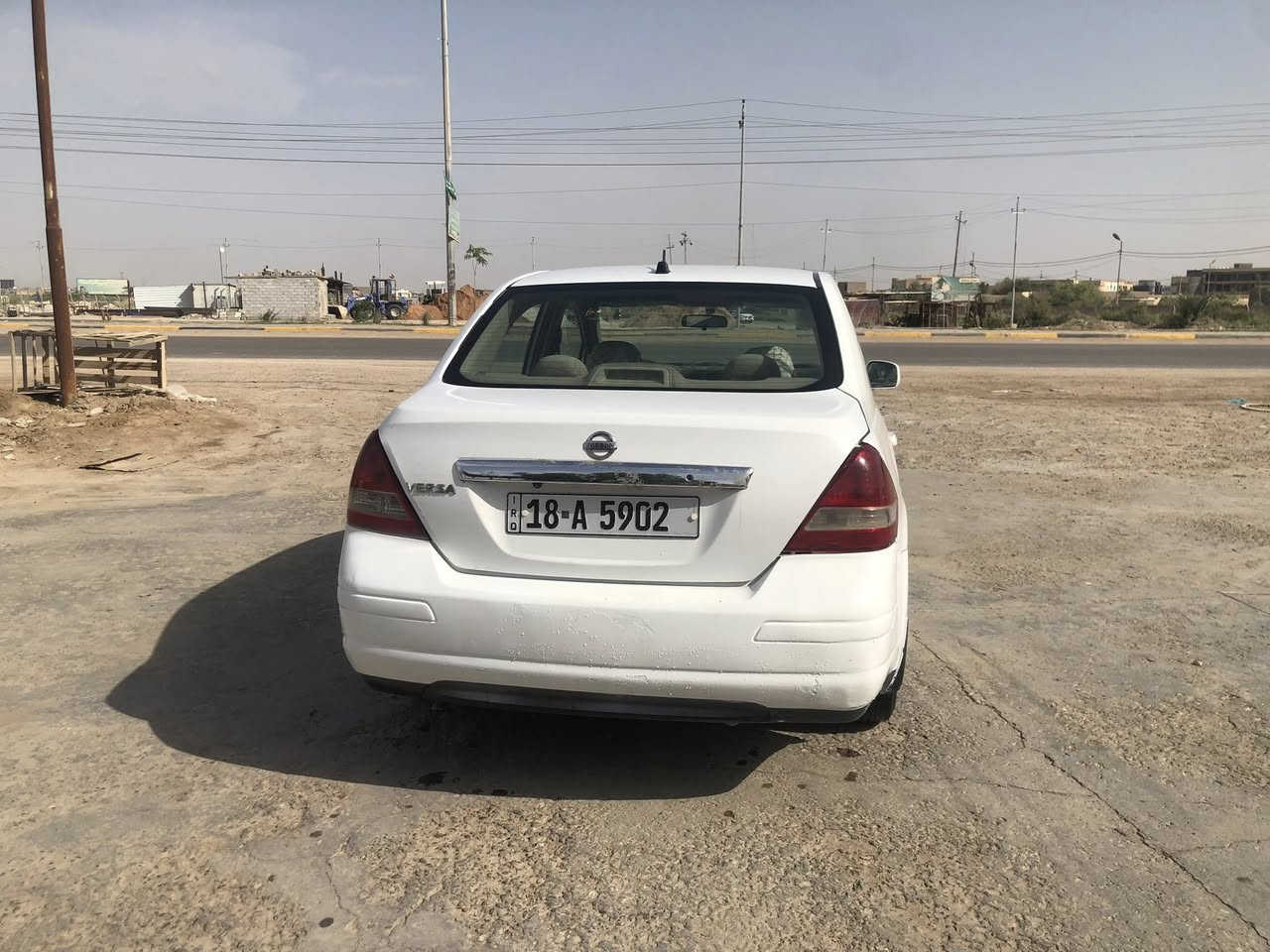 نيسان فيرسا 2009 
محرك 1800
كير AT
داخل السيارة بيجي المرغوب
كير والمحرك والحداديه بحالة جيدة 
السيارة بيها جمالغ امامي ايسر وبيها ثلاث قطع صبغ ابيع احزام
السيارة رقم دوالي باسمي 
السعر 67
الاتصال ***********
