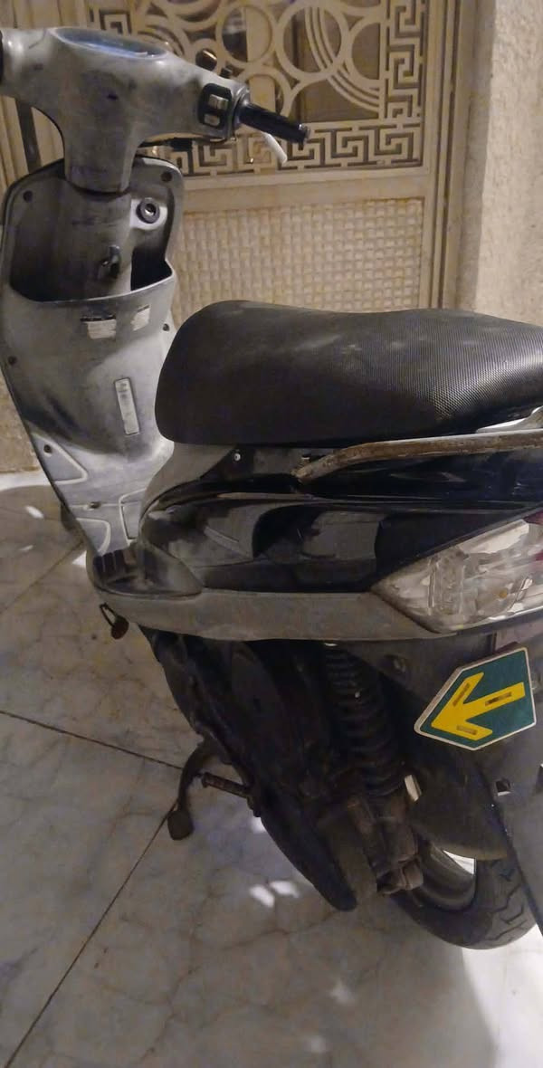 سلام عليكم ورحمة الله وبركاته شباب دراجة ماكس منغولي للبيع كاملة على اخر حباية بس نقص باتري فقط السعر ٥٥٠ وبيها مجال مكان بغداد جسر ديالى نزلة مال عريفية رقم واستفسارات ***********
