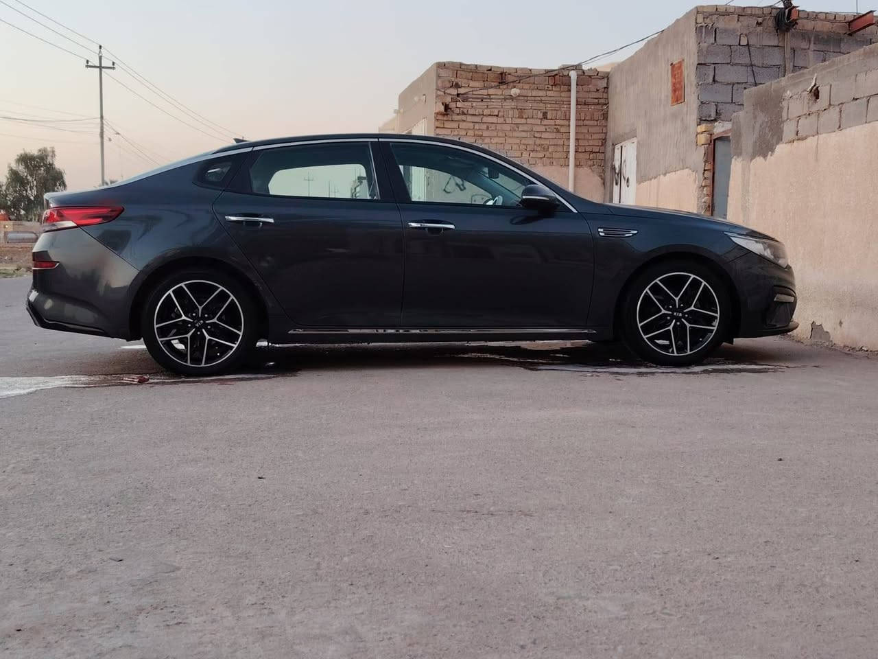 سلام عليكم
k5 2019 البيع
مكينه 2000دوش بانزين اصل
فول مواصفات 
هاندبريك دكمه
رادار جانبي
رادار مامي
تبريد قطعتين
لايت وبكلايت LED زنون بلادي
تحديد  مسار
حساس مامي خلفي
كشن كهربائي جلد 
بصمه+تحكم مقود جيهتين
عداد المسافه (170)-الف Km
دفايه كشن كشن وستيرن
دخول ذكي
نضام ترحيب
يدات نيكل 
رقم بغداد نكليزي تحويل ثاني يوم
المكان السماوه 
*********** الستفسار
