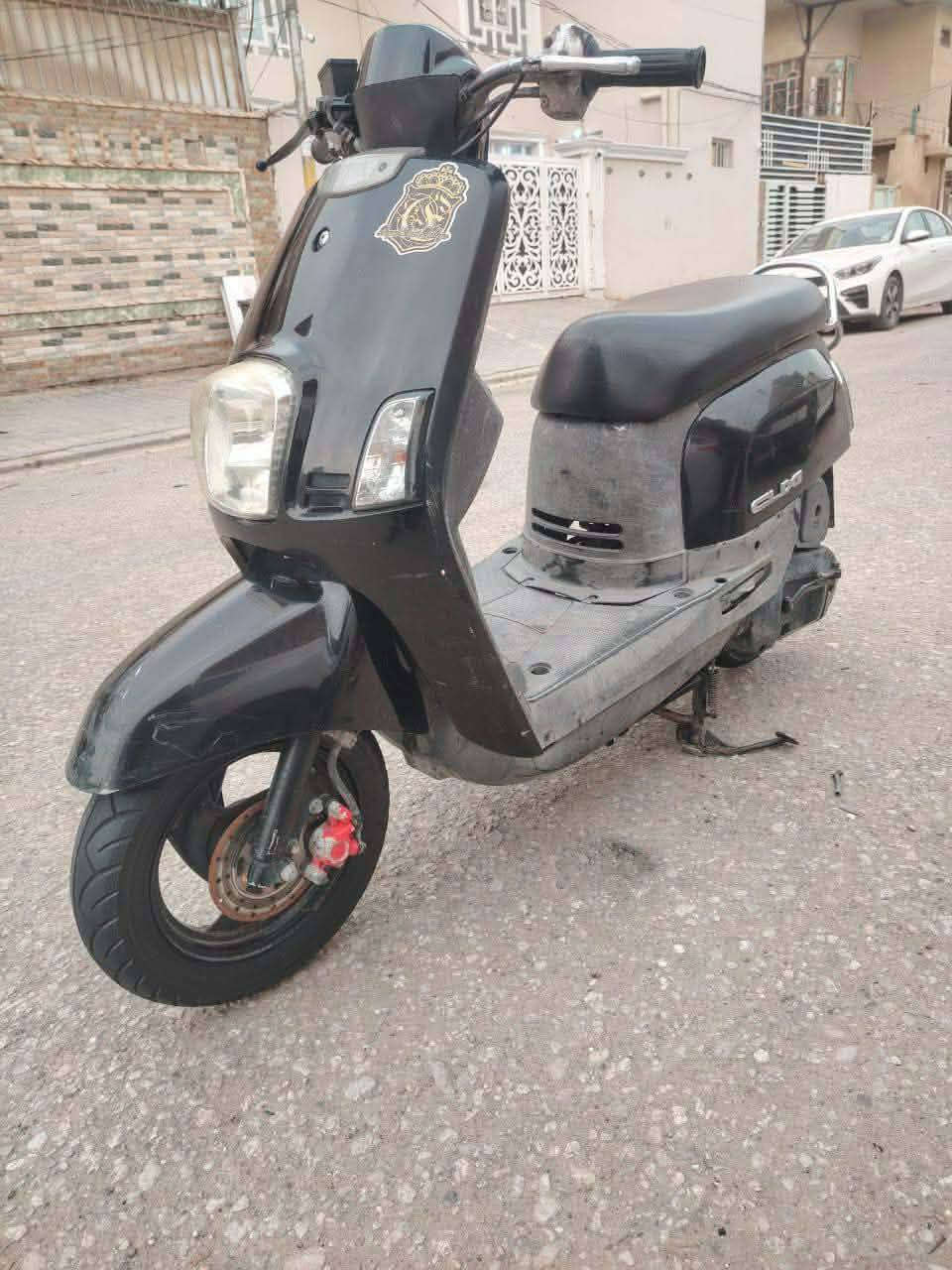 دراجه البيع بوليسي صارله شهر ونص من طالعه من الوكيل السعر خاص متواجد اربعه و عشرين ساعه على الخط ***********
