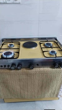 طباخ للبيع اي ضرار ما بيه نضافه فول السعر 90وبي مجال  اتصل عله الرقم 0...