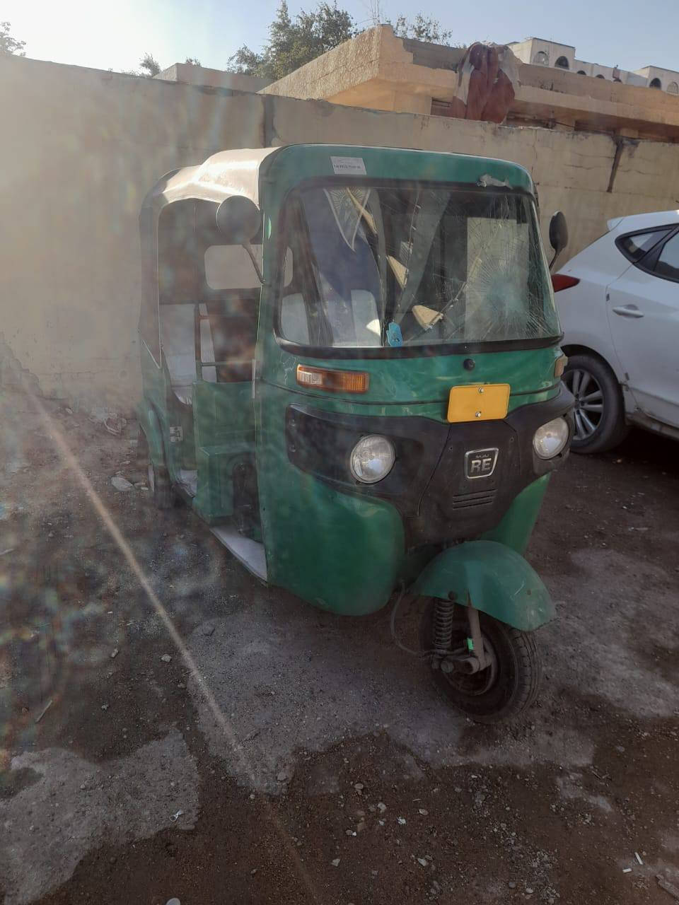 تكتك للبيع موديل 21 محرك مكفول تكتك نضيف تطلع كبل للشارع ورقمي ***********ملاحظه بيها ضربه صغيره للصفحه اليمنه ومسويها السعر 8ملاين
