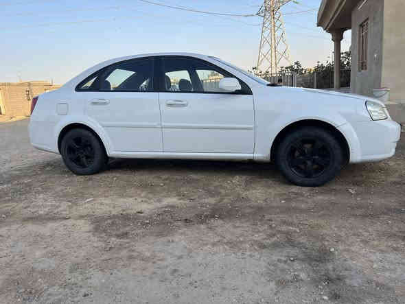 سلام عليكم للبيع
اوبترا 2012 توماتيك
هزه ورقم وسنويه جديده باسمي 
شاشه وكاميرا خلفيه وتحكم ستيرن 
لايت عالي زنون 
ضرره بوند مصبوغ بدون دواخل 
سعره 93 وبي مجال بسيط 
الخاص + ***********
