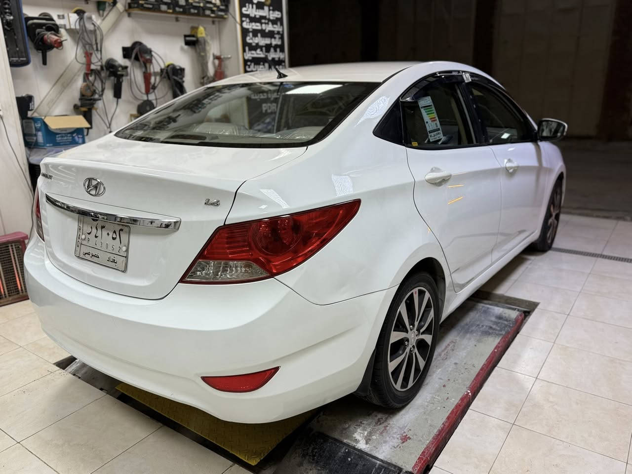 السلام عليكم اكسنت موديل 14 للبيع وارد خليجي
المحرك 1600 قطرتين المواصفات
تحكم ستيرن فتحه سلايت شاشه اندرويد كامره بلادي
اشاير بلمري تبريد ثلج تدفئه شغاله ويل كب 5 بلادي 
المحرك كير كفاله سياره حلوه وجديده مناقصها برغي كلشي شغال الله شاهد رقم بغداد مشروع وطني مكفوله من الضربه والتبديل بيها رشة صبغ قليله اثر بطش خباثه الباقي كفاله العنوان الكرخ هـ ***********
السعر 105
