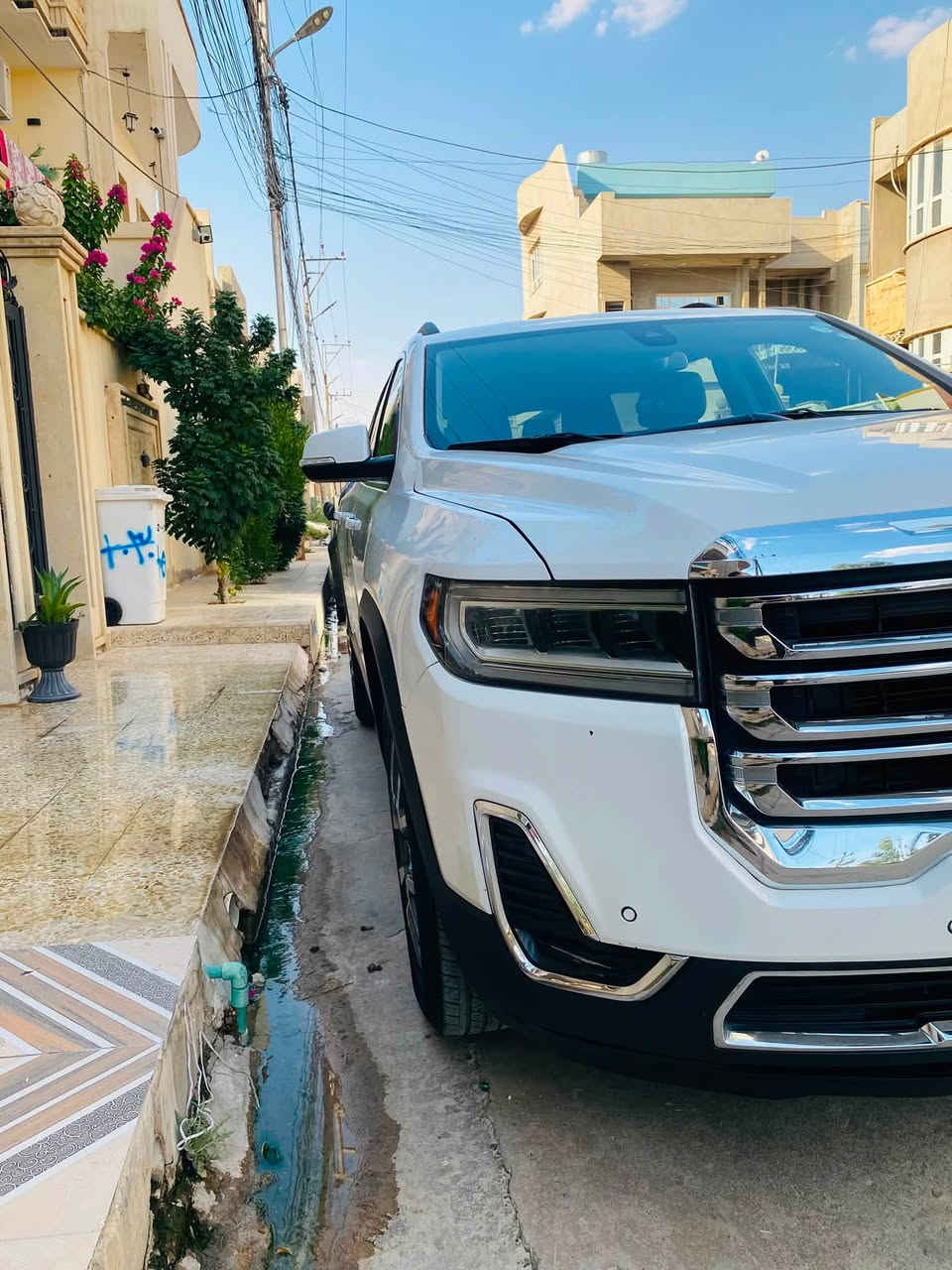 السلام عليكم جي ام سي
موصفات sel المعروفه
ضرر ربع جاملغ فقط 
محرك الفين تيربو 
مكانها موصل  
السعر 225 بيها مجال بسيط
تفاصيل ***********
