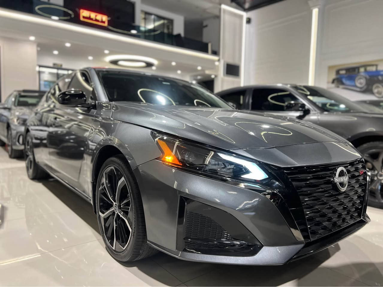 Nissan Altima 2023 SR Plus
قةبات مواصةفات
سلايت شاشة ئايپات گةورة
كوشن جلد كارةباى هيتةر
بةسمة شةغال 
ويل كروم رادار كاميرا حاسة
1 پارچة سبغ 1 بارجة بيلادى گوراوة
19000 رويشتووة
ژمارة كاتى وةك شووشة واية سةيارةكة زور پاكة 
نرخى 168 كةميك مةجال 
*********** أربيل, العراق
