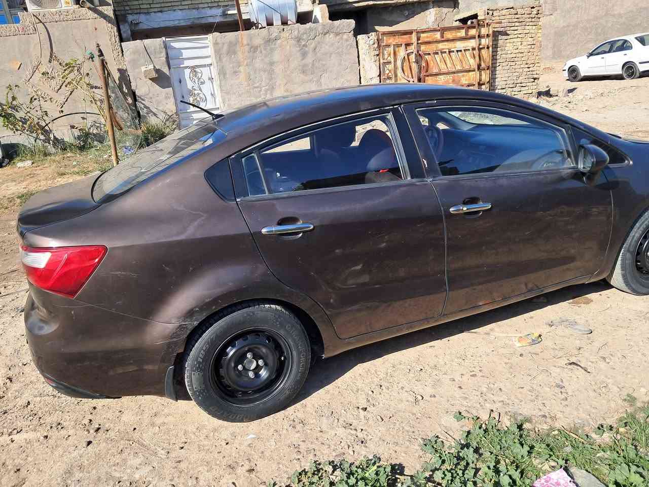 للبيع كيا ريو ١٣ خليجي سياره صدر جيد تايرات جيد محرك خير من الله مابيه ضربه فقط رصعات السعر ٧٥ ورقه رقم الهاتف *********** بغداد
