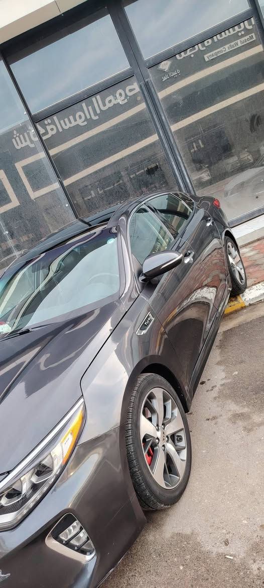 السلام عليكم اوبتما مديل 2018 أمريكي فول مواصفات وأحد عل وأحد بانوراما كشنات تبريد تدفه مرايات قلاب حساسات خلفيه كامره دوار سبوت وايكو نورمال وبعد بيها هواي مواصفات حادثها حلو جاملغ وبونيد بدون داخل مكينه 20 تيربو مكينه كير كله شرط طخم تواير صدر امامي خلفي جديد سياره جاهزه مجهزه رقمها أربيل شرط تحويل مكانها موصل جانب الأيسر السعر 142 أقره التفاصيل وتصل ***********
