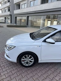 ام جي 5 • ٢٠٢٤ • ٢١٠٠٠ كم