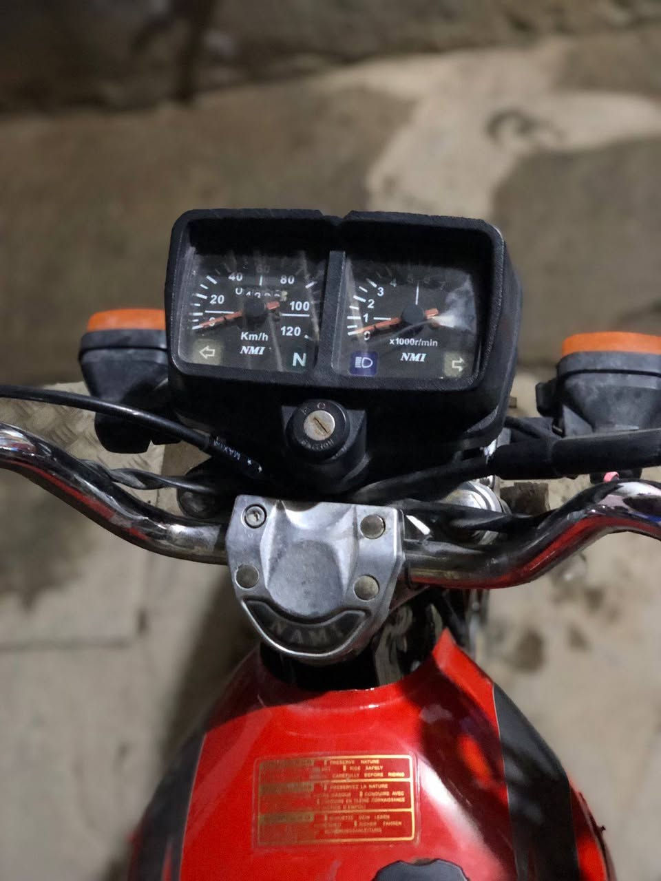 سلام عليكم مره خصت ادمن ايراني ادوات ادوات الدراجه جديده وتخبل شوفت عينك بل صور ما مفتوحه عنواني بصره حيانيــه السعر 600 وبيها مجال حك الجيه مو شراي لا تدوخني رجاءن رقم التواصل***********
