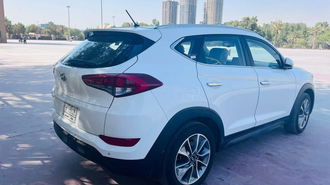 توسان خليجي 2018
قمارة حديد،مواصفات الخليجي الاعتيادية ,تحكم
إستيرن ,شاشة كبيرة (تخم تاير  ) ماشية 129 الف كم سيارة كاملة من كلشي بدون ضرر تكحيل بسيط كارت بداية البنيد اثر شخوط بسيطة
السعر المطلوب 19,000 دولار
بغداد المكاسب (قريب حي الجهاد )
***********
