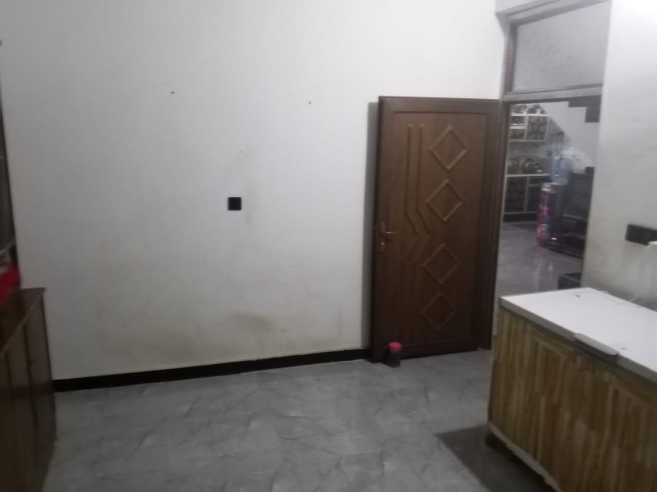 #للبيع
بيت مساحته 140 متر مربع جنس العقار ماليه 
الموقع ديالى بعقوبة تقاطع الساده عرب حمود 

بناء حديث 
بلقرب منه مدرارس ومسجد ومستوصف 

البناء استقبال ومطبخ وصاله وصحيات وغرفه 

السعر $ مناسب
للاستفسار الاتصال على الرقم 
او مراسلتنا عبر الواتساب 
***********

للنشر على الصفحه فقط مراسلتنا 🌷
#اخبار #العراق #بيع #اكسبلور #عقار #عقارات #شراء #بيت
