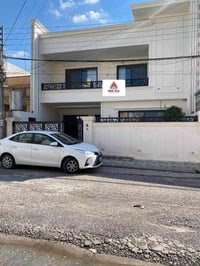 اربيل هفالان • ٢٠٠م • منزلين