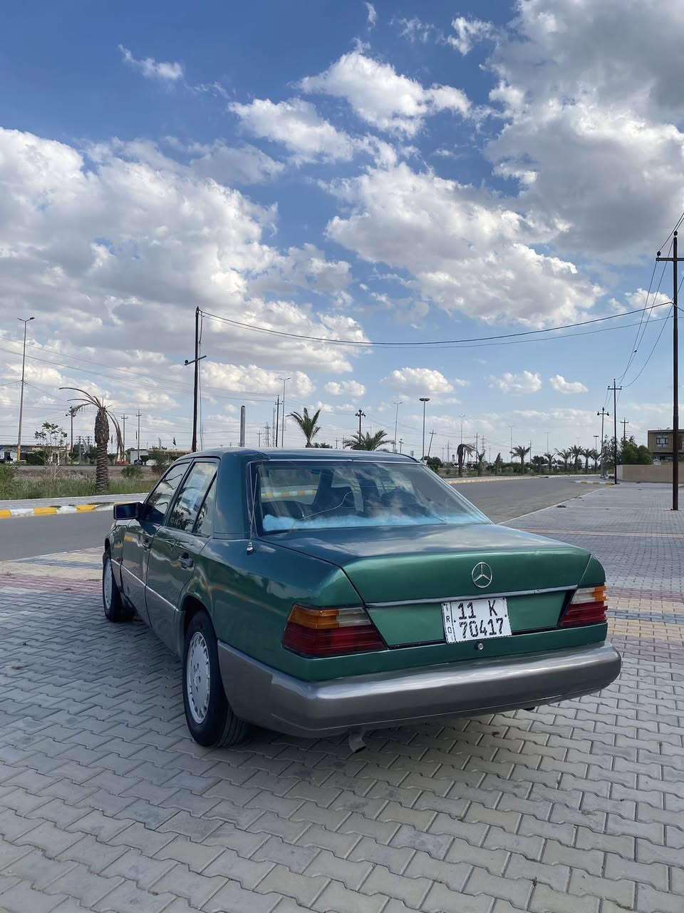 مرسيدس رقم بغداد هزه لل2030بسمي تحويل مباشر السياره مكفوله كفاله عامه محرك وكير بطه 2500جديد حداديه امامي خلفي جديده 
كهربائيات كله شغاله 
 السياره مصبوغه عام للجماليه 
داخل اسود جديد 
السعر 43وبيهه مجال بسيط 
مكان السياره واسط 
الاستفسار على هذا الرقم ***********
رجاً اذا تحب اتصل اني مكلف بنشر 📌📌📌
