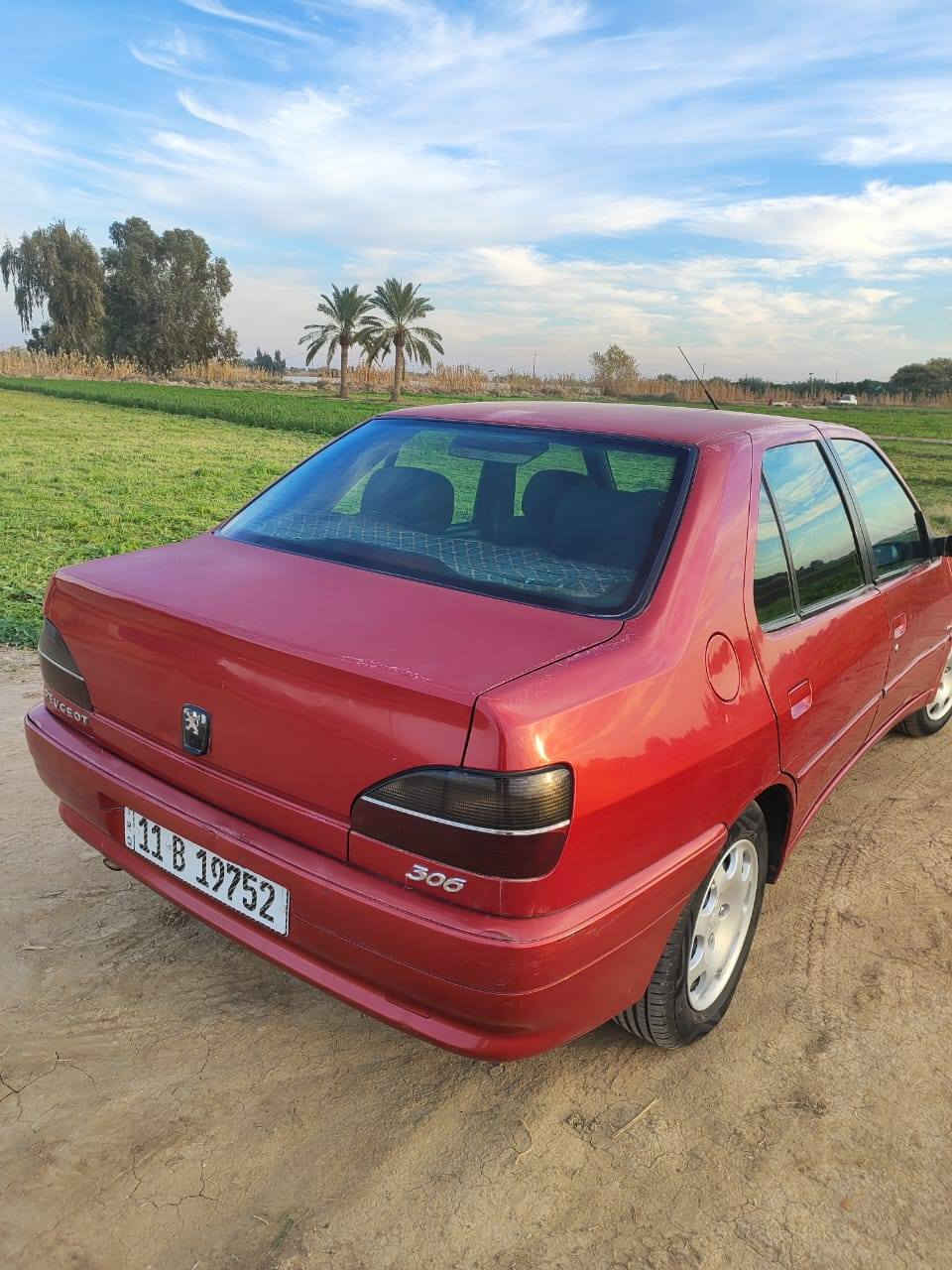 السلام عليكم
(مكلف بالنشر)
بيجو 2001 رقم بغداد انكليزي  تحويل مباشر ..محرك كير تبريد كهربائيات مكفولات  . السيارة بيهاالباب  الامامي عكس السائق مصبوغ بس.
 سعرها (50)وبيها مجال للطيبين.. مكان السيارة اليوسفية ناحية الرشيد . مكلف بالنشر رقم صاحب السيارة ***********
