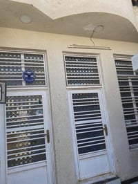 الدار للبيع منطقه الجمعيات المساحه 100م نهايه شارع 20 خلف اسواق حيدوري...