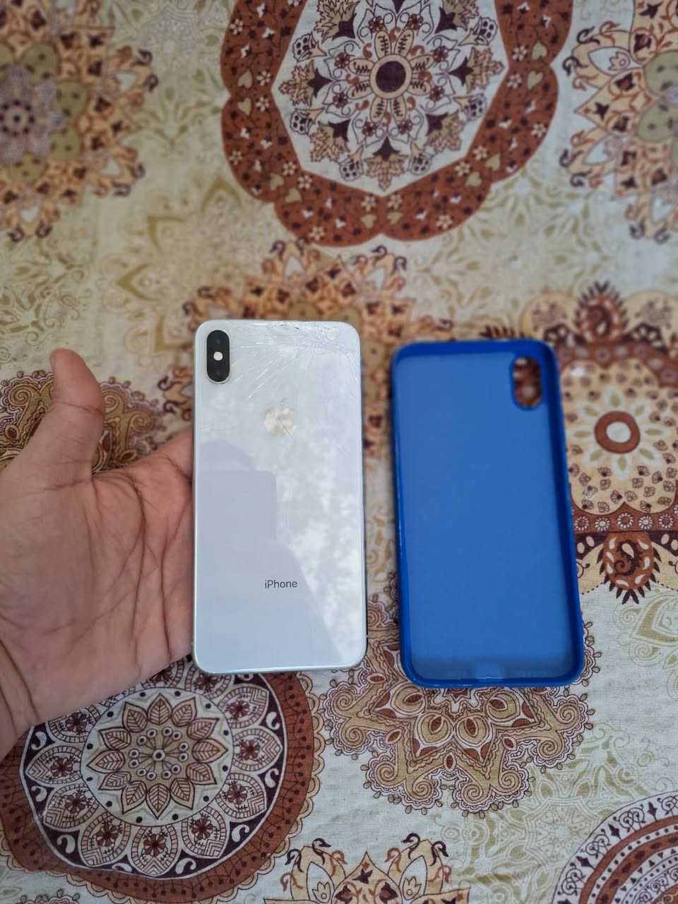 اكس أس ماكس
ذاكره256بطاريه ابلاديه 83

  كلشي  مامبدل جهاز نضافه فول 

فقط بصمه متوقفه الباقي كله شغال ع فحص

كامرات  ✅اتصال ✅

سيمكرت اتصال فرمته كله شغال 

الون الابيض 

مراوس او بيع مكاني بغداد مدينه الصدر 

ماعندي توصيل ***********

السعر200 وبي مجال
