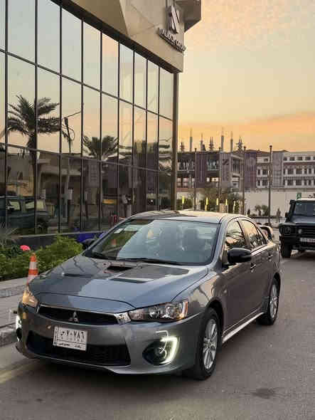 السلام عليكم 
 من اجدد اللانسرات بلگروب  جديدة كلش
2016 خليجية بيها بارد علة كد شبر بلجاملغ العكس السايق 
السيارة محدثة بلكامل
ماشية 24 الف كيلو حقيقي 👍🏼👍🏼 
دعاميات GT
بنيد مصبوغ نفس اللون GT 
دوسات GT
بگ لايت لد اصلي 👍🏼
سبايدر اسود اصلي 
بروجكترات
شاشة وكامرة دوارةHD
تخم تاير جديد
درگة خياط جلد اسود
سويچات اصلية عدد٢
گير ومكينة جديدات كلش
ملاحظة :- السيارة جديدة لحد يقارنها بل ماشيات ١٥٠ الف و ٢٠٠ الف 
اي نقص بلسيارة ماكو علة گد التحويل بس والسنوية بأسمي  
مكان السيارة بغداد اليرموك 
السعر 112 وبيها مجال للشراي  
***********
***********
