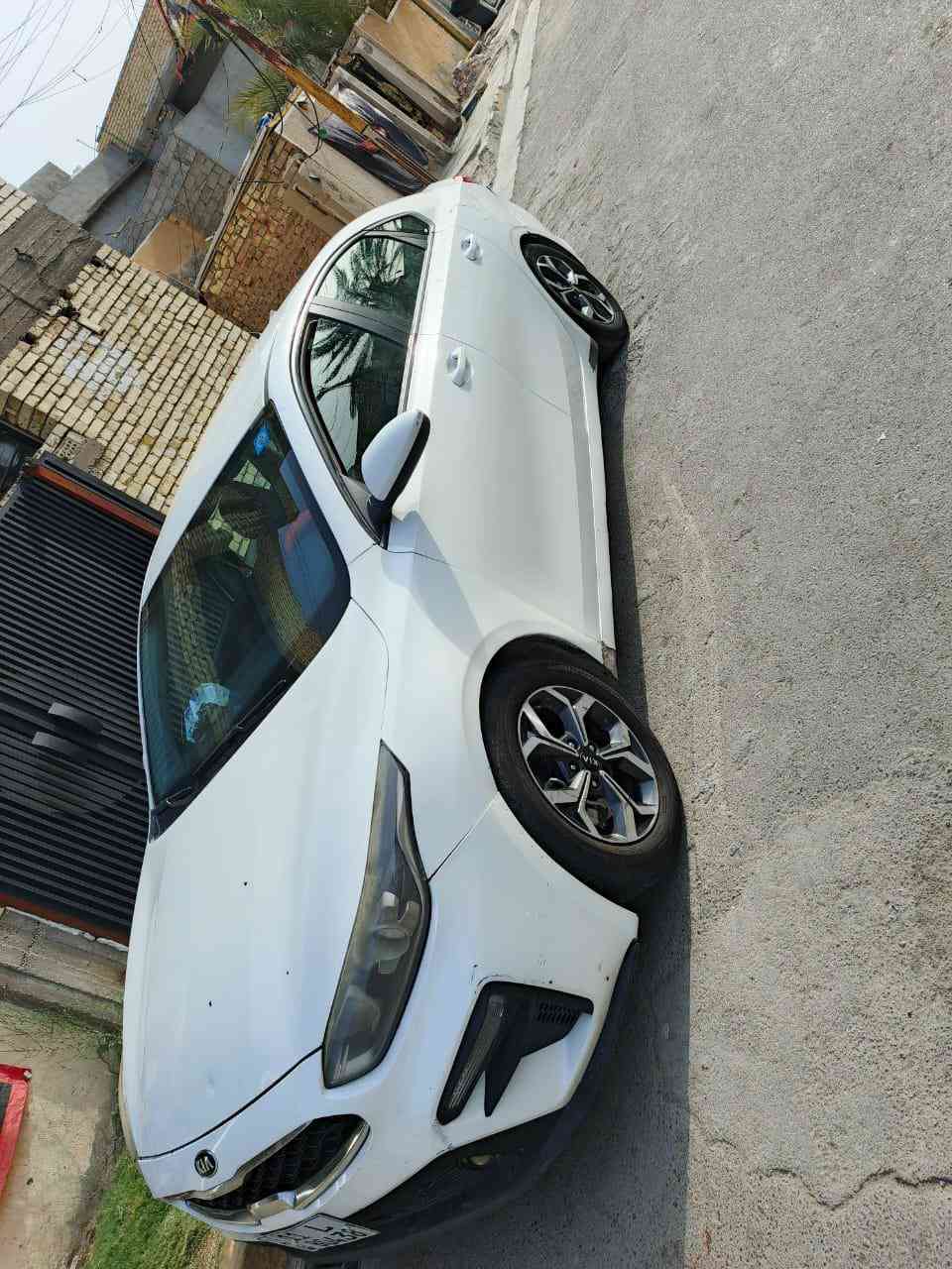 كيا فورتي نص فول
سونار مرفق معه صور مالتها 
بيها شويه نواقص 
بيها منضومه غاز السياره نص فول مديل 2019 
سعر جداً مناسب 
الاستفسار ***********
غير متواجد على الفيس
