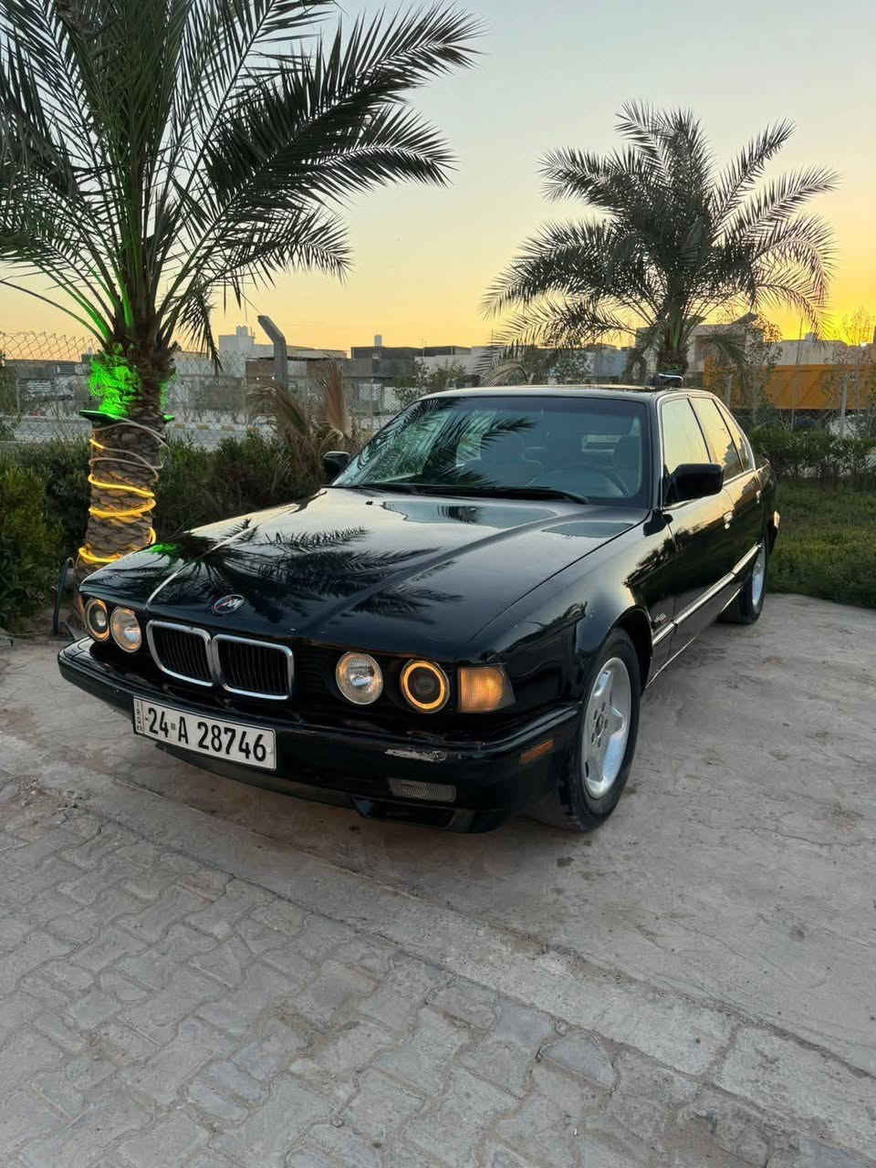 السلام عليكم بي ام دبليو ، 740.. 8 سلندر مكفوله من الضربه  كير مكينه جديد  حداديه جديده كهربائيات كلها شغاله شرط. رقم دهوك دولي راعيها  بغداد  مداور ثاني يوم بجم عريض سياره مصبوغه جماليه العنوان
 الديوانيه  سعرها ٥٤ وبيها مجال بسيط
***********
