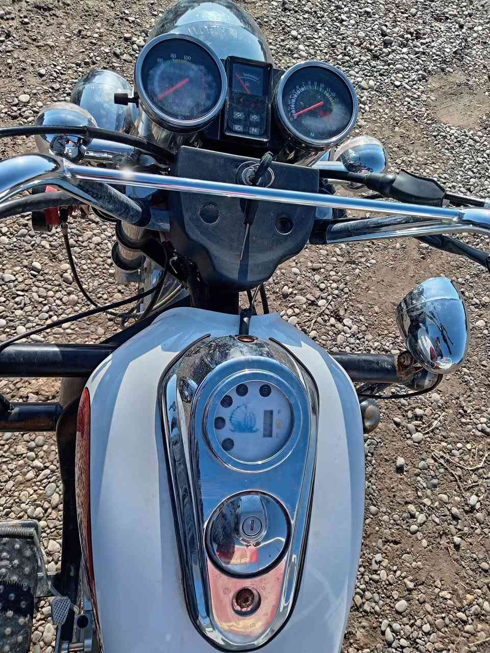 اسلام عليكم ورحمة الله ستوته للبيع 2025
بعدهه جديده 
اي نقص مابيه وضع شركه 
السعر مليونين و ميه وبي مجال قليل
المكان شميط/***********
