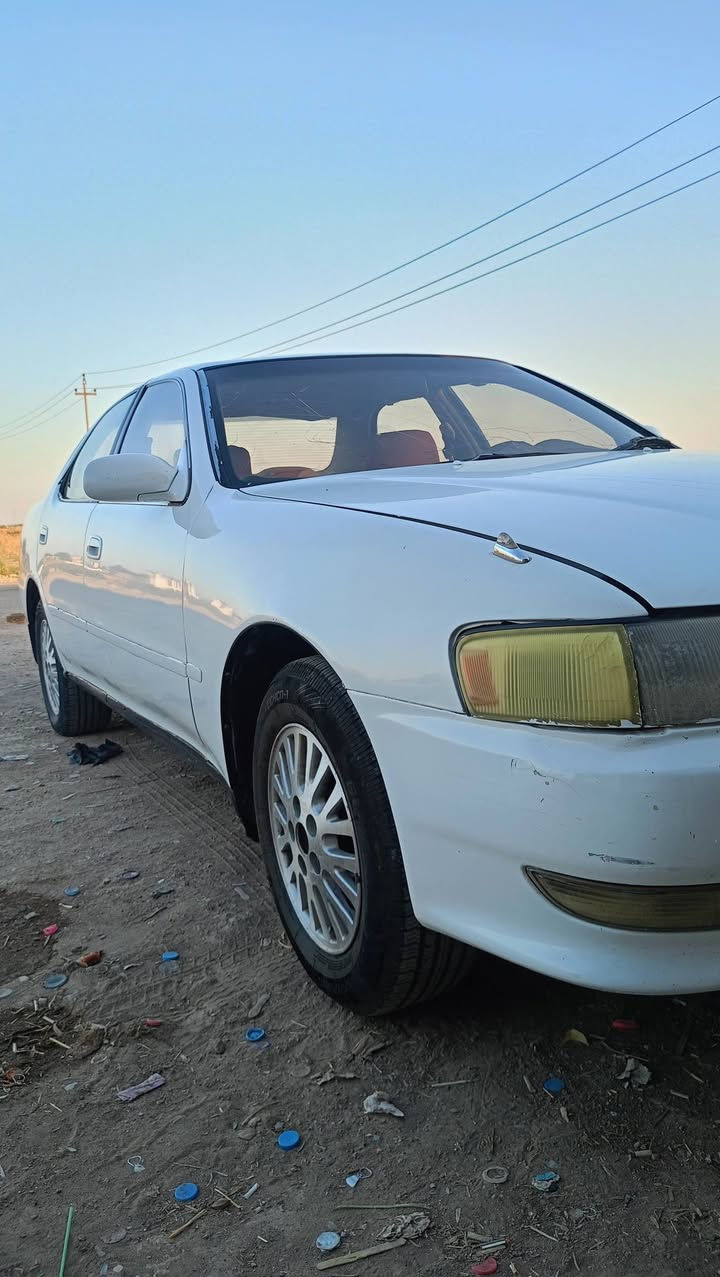كرستا 93
محرك خير من الله تبريد شغال بس بي بوخه نقصه غاز 
سياره خير من الله كير نمره الاخيره ماتجي سدر جديد تخم تاير جديد باور صوندته طاكه داخلها يحتاجله ترتيب مصبوغه جماليه بدون ضربه بيها شخطات مبينه بصوره 
مكانها كوت ( موفقيه ) سعر ب 45 وببها مجال 
***********
