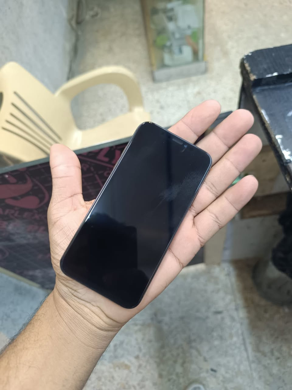 اكس عادي كلشي بي شغال وحيل نضيف ٢٥٦  فيس ايدي شغال اتصال كامرات تكنيك كلة شغال سعرة ١٥٠ مكاني بغداد ***********
