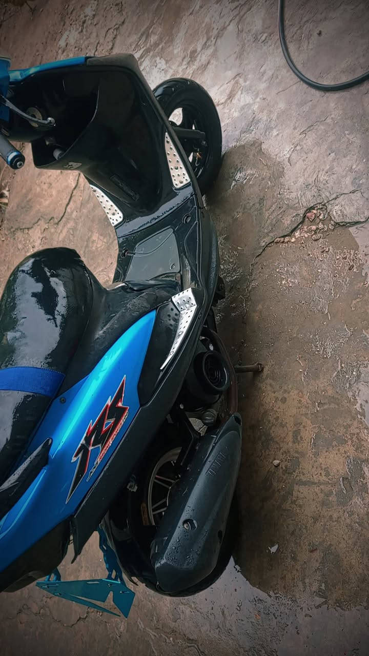 سلام عليكم ماكس عدله مامفتوح برغي واحد نقصها بس تعديل ماشه وتبديل ويال امامي فقط سعرها 500وبيها مجال بغداد الزعفرانية ***********
