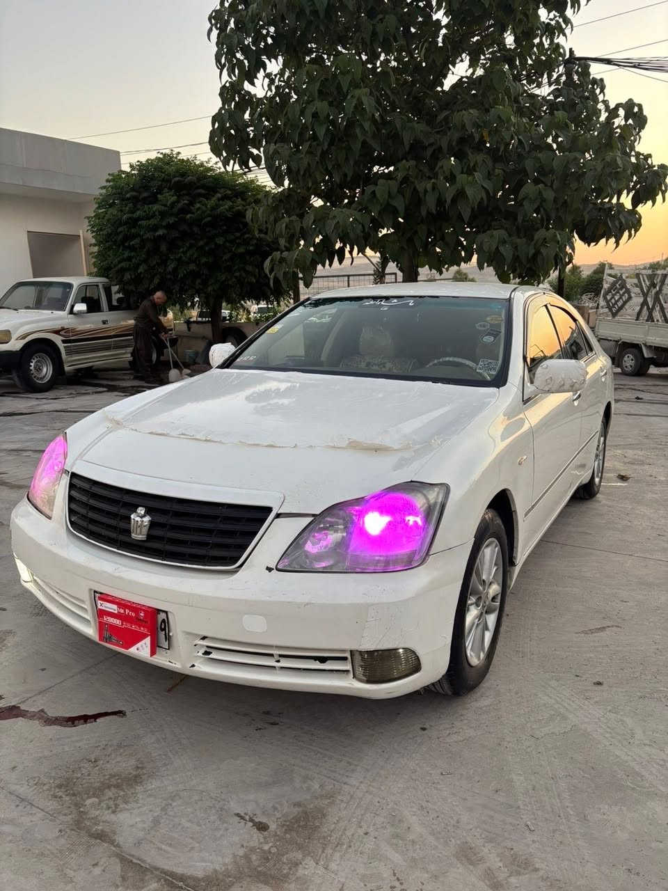 سەرەتا بەناوی خوای گەورە
شاهینە بڕاوە بڕاوە 
سپی ناوزەردی بچووک بە چووک ٢٠٠٥ نجی رۆیاڵ ٢ دووگمەیە سەیارەکە پیش و دوای کەپسە هەموو گیانی بە شەرت ٤ تایە و ویلی لۆکی لە ژیرایە کۆدی بۆ کراوە بارکۆدی بۆ بەسراوە بەناوی خۆمانەوەیە شوین سلیمانی سعری کۆتایی ٤٠ گەڵا قفڵ وو کۆتاییی ژ.م ***********
