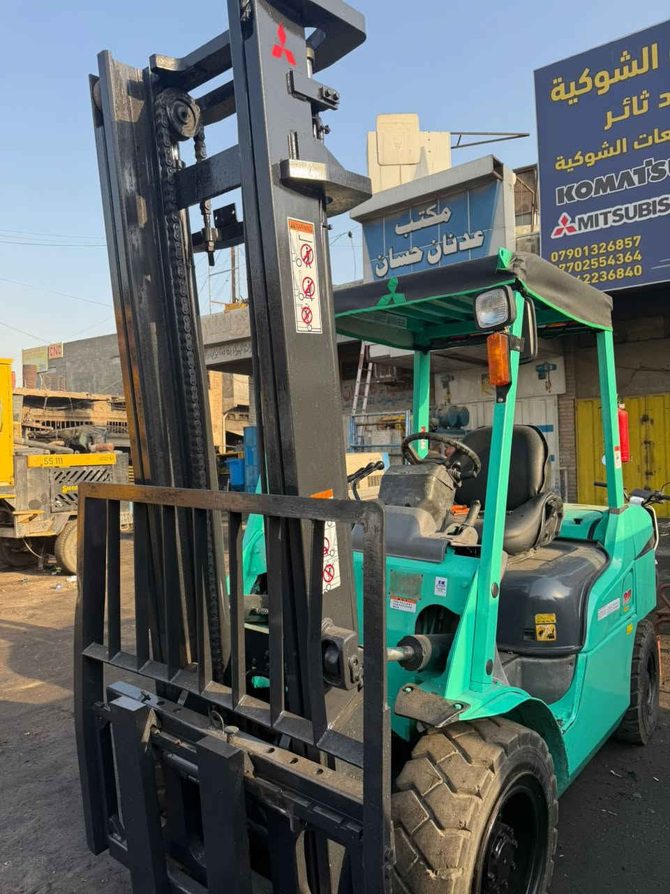 للبيع مسيبوشي 3 طن 3 حركات موديل 2013 منفيس كاتي رافعه جاهزه مابيها أي نقص أي استفسار اتصل على الرقم ***********
