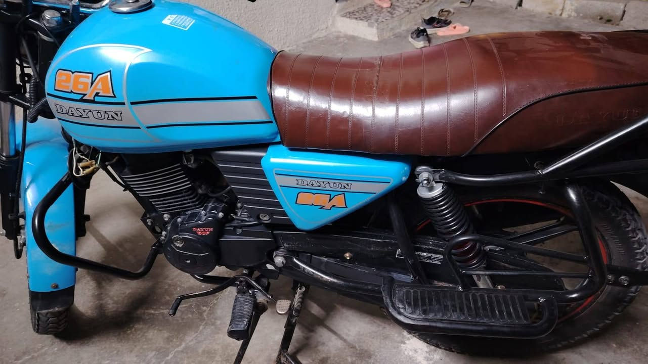 سلام عليكم شباب دايوان 23 رقم بغداد مكفوله كفاله عامه سعر 2.500 وبيه مجال للشراي مكاني بغداد رقم ‏‪***********‬‏
