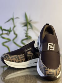 يتوفر جميع المديلات   (جمله +مفرد)   موديلات نسائية   قياسات من (37الى...