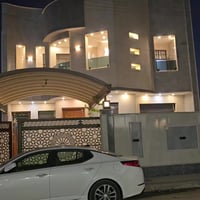 بيت للبيع مساحه 220 متر دوره حي دجله شارع الصفوه التجاري الاستفسار خاص...