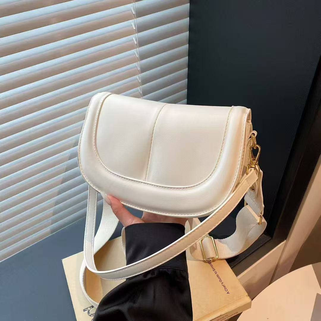 جنط نسائيه يوجد توصيل كافه المحافظات


**إذا كنت صاحب هذا الإعلان وتريد حذفه لأي سبب، رجاءا أرسل رسالة إلى الدعم الفني**