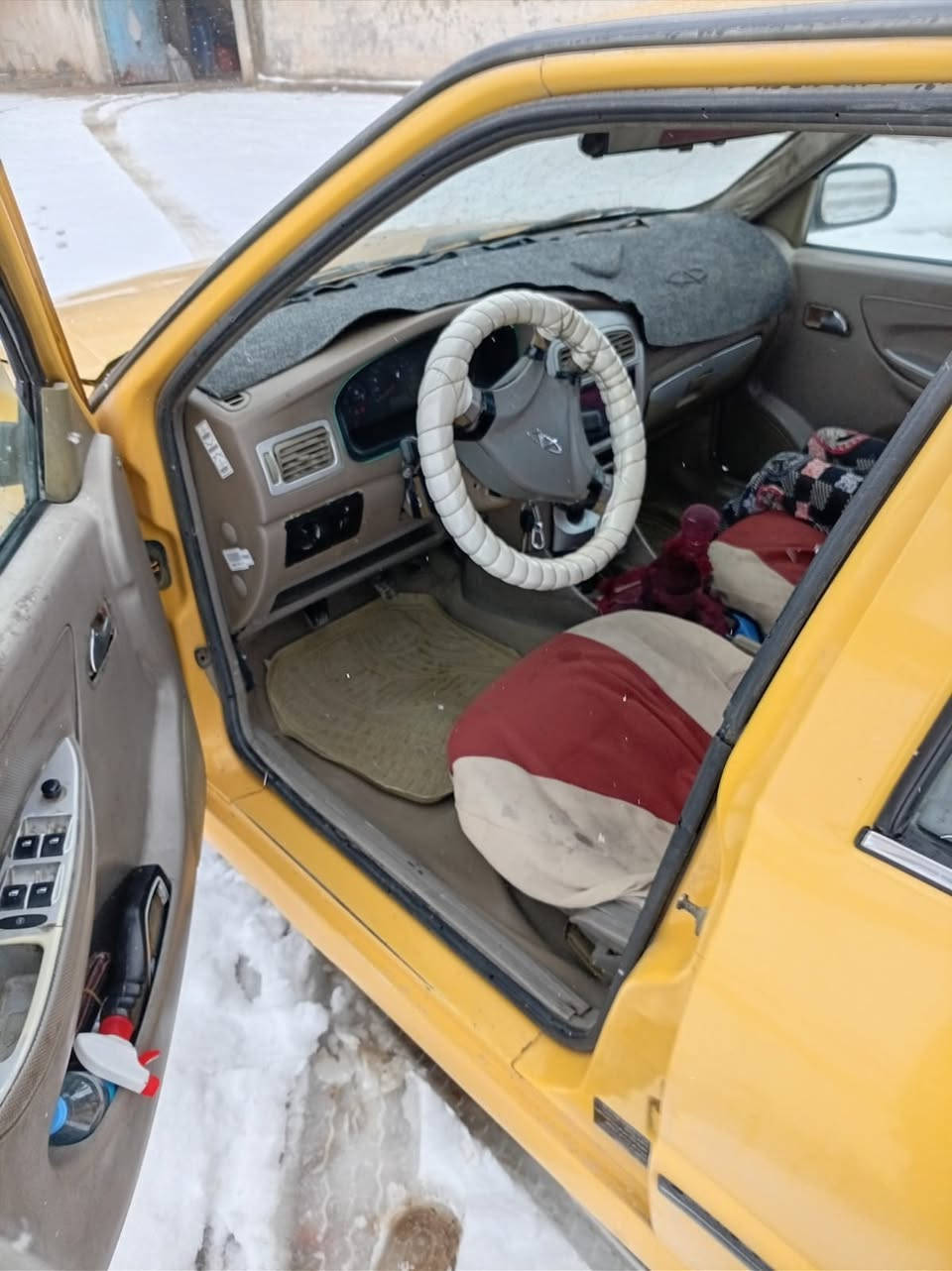 كوين للبيع محوره كير ومكينه استره مديل الفين كير ومكينه شرط طخم تاير جديد وايرمنيه كلها شغاله وسياره كدام العين الما شراي لايتعبني رقم بغداد مشروع وطني يعني تحويلها بل موصل السعر 22 رقم الهاتف ***********
