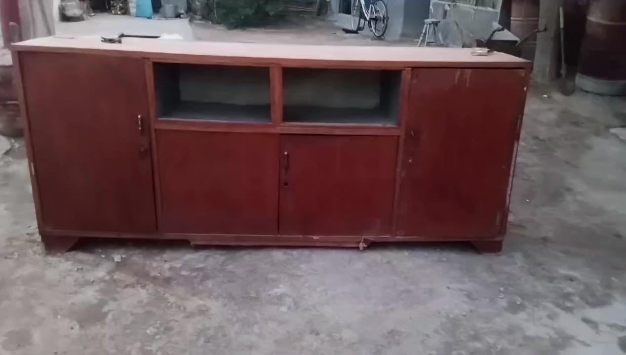 سلام عليكم متاح بوفيه عوزه بس صبغ  اليريده يجي خاص سعره 50وبيه مجال مكان شاميه ***********اتصل
