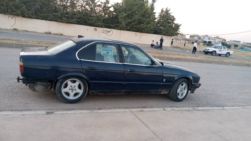 BMW 525 عادی
گێڕو مەکینەی بەشەرتی 100 فیتەر
کارەبای مەزبوتە
ناوگێچ و کارەبای مەزبوتە گێچێ بەنزینیشی ئیشەکا
دەعم و لێدراوی نیە پێشو دوای کەپس 
موس و بڕاوە بەشەرت 
پاکانەی لەگەڵە
20مجال
سلێمانی
*********** السليمانية, العراق
