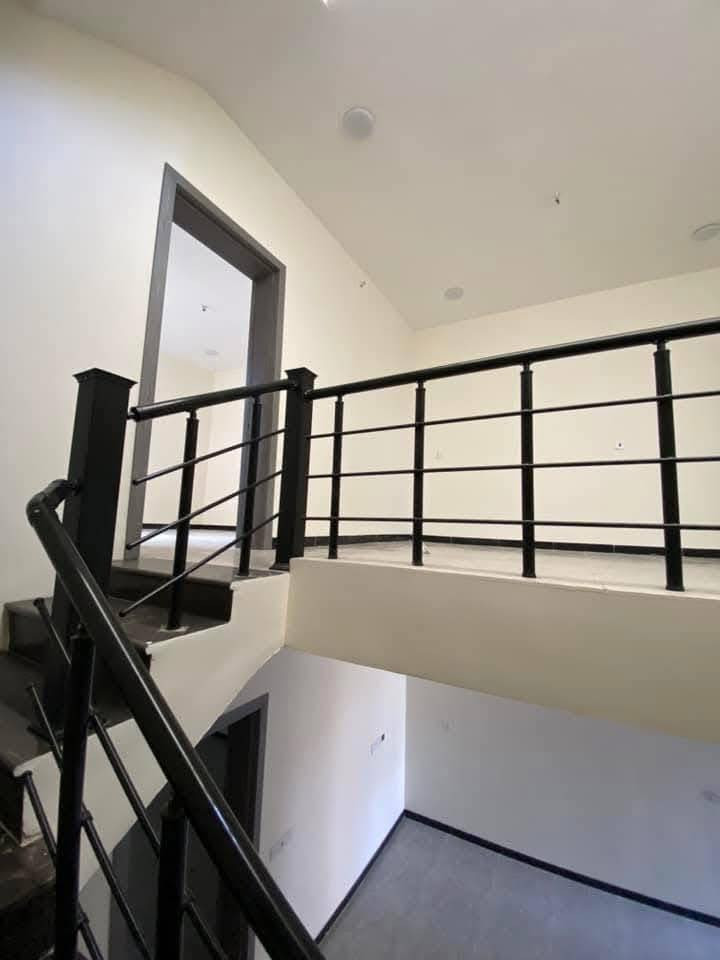 #اسلام_عليكم_دار_للبيع مساحه100مترواجه6اوربع انزال16
✅يحتوي على 3غرف:نوم+ستقبال+صاله +مطبخ+صحيات عدد٢ طابو زراعي سند 25 قرار محكمه من الدار شغله فول  

⬅️العنوان بغداد الدوره مدخل البعيثه مجمع الأمل الستفسار

***********//*********** //***********
