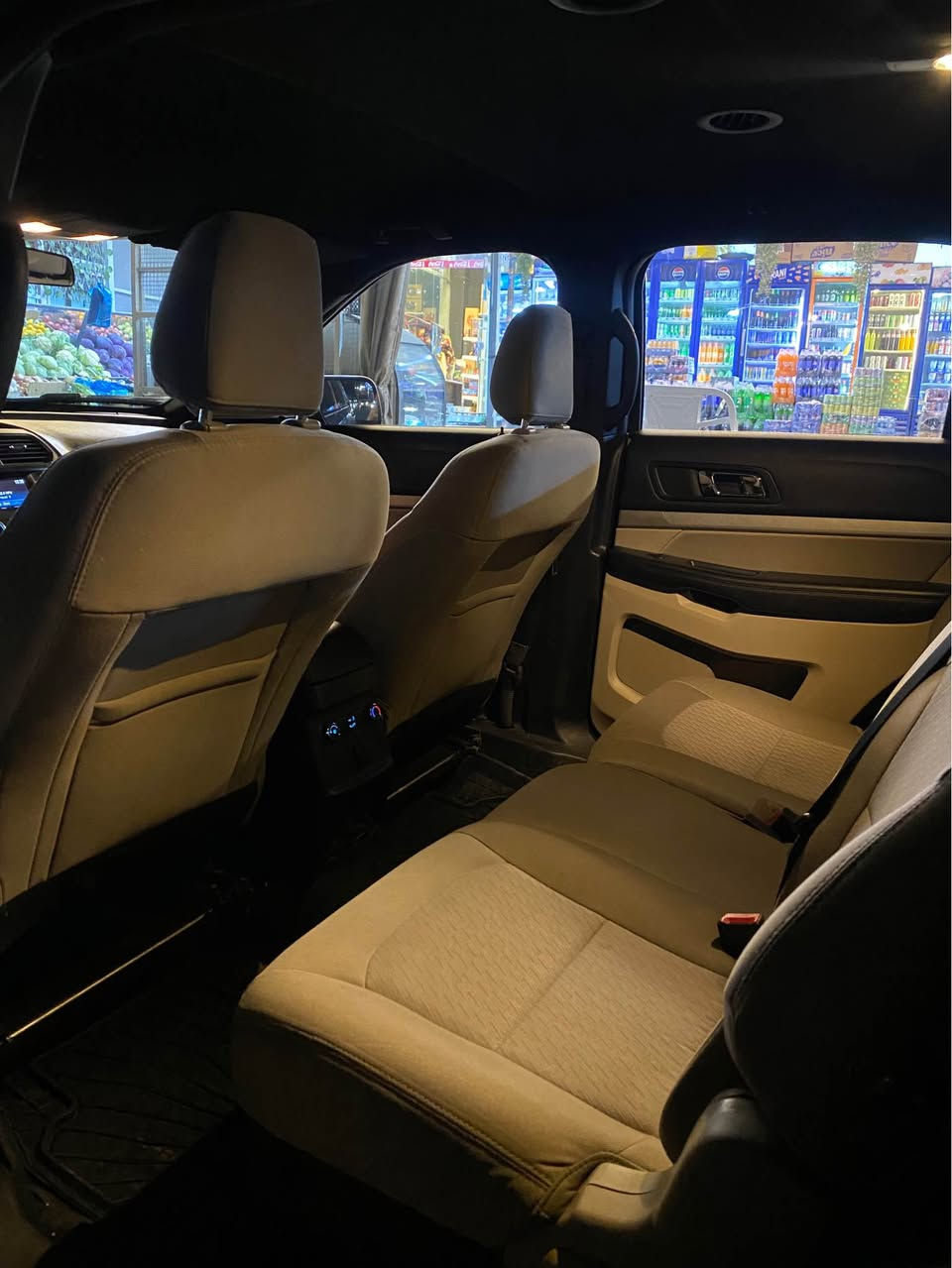 فورد يكسپلورا ٢٠١٩
مواصفات سي ريز كوشن ٧ نةفةري شاشة گةورة كاميرة سوكان ڤوليوم تةبريد مةركةزي گيچ اليكتروني  لايت زينون  سةيارةكة لة جواني رةقةم يةكة 
وةكو سبوخ چةمةلاغي لاي سةكن و دةرگاي سةكن سبوخة بي ژوري بي ايرباگ بةشةرت  پيشو پشتي كةپسة نوكة دةرزي ژوري نية هةتا ناو دةرگاشي سبوخ نية بةشةرتي فةحس 
سةنةوي بةسةر چوة  
سةيارةكة زور زور لوسةو جوانة هيچ شوختو ساردةكوتي نية  بةقةت يةك پةنجة قةلةم كاري هةية 
سةيارةكة عايلية ٧ نةفةري
چوار پستني توربوية هةموو بةنزينةك قبول دةكات بةشةرتي نورمال دةفروشم 
٦٨ هةزاري حةقيقي رويية بةشةرتي كومپيوتةر 
سةيارةكة گورينةوةش دةكةم لةسةر دل گرتن 
تكاية تكاية موشتةري ني بيزارمان نةكة لةگةل ريزم 
***********
ڤايبةر 
واتس ئاپ أربيل, العراق
