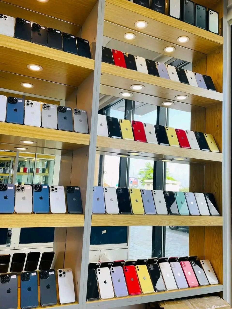 وصلنا اليوم كميات من الايفون المستخدم 

13 بروماكس الأمريكي البطارية من 85 الى 95 
ضمان الفحص 7 ايام 
ابو سيف للموبايل ناصرية حي الشهداء الشارع الرئيسي مقابل مدرسة الاريج ***********
البيع جملة ومفرد
