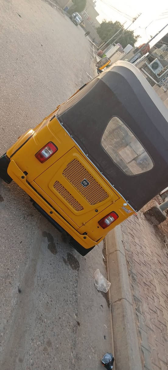 السلام عليكم شباب تكتك البيع موديل 2022/4/22 تكتك نضيفه خير من الله
✅مكينه مفتوحه بوش او بستم شركه 
✅كشره نضيفه 
✅الستفسار التصال ***********
✅السعر 7800 او بيها مجال الشراي
