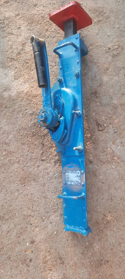 جك عفريت باله اوربي. طن ونص. ارتفاعه 70 سم. شغال شرط الشغل
سعره 175 الف. مكاني اربيل


**إذا كنت صاحب هذا الإعلان وتريد حذفه لأي سبب، رجاءا أرسل رسالة إلى الدعم الفني**