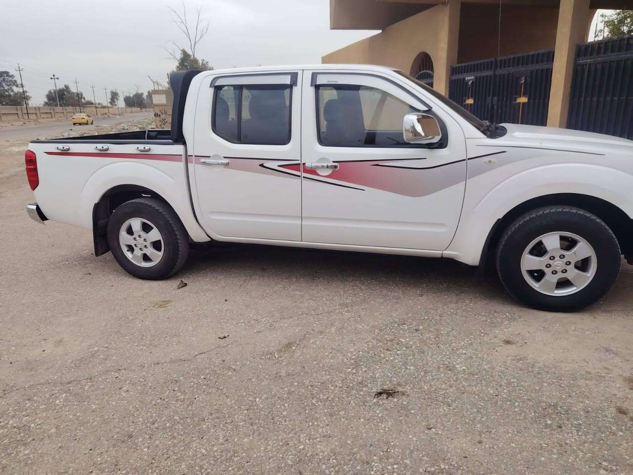 سلام عليكم نيفاره البيع سياره مكفوله كفاله عامه جديده موديل 2014جديده سياره وتماتيك تخم تاير  ماشيه 110حقيقي سياره جديده أحله من صوره مكان بغداد سياره رغم دياله  بسمي سياره تحويل سعر تصل ررغم ما متواجد عله الفيس بي واساب***********
